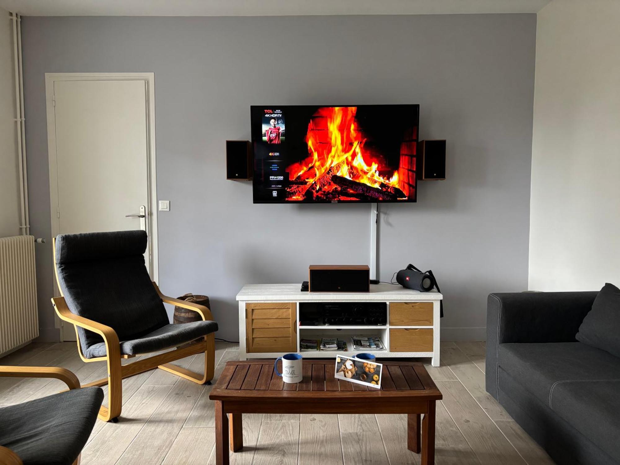 Maison Lumineuse: Spacious Stay near Omaha Beach Trevieres Exterior photo
